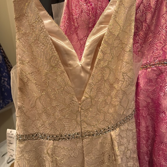 SHORT GLITTER PRINT V-NECK JUNIOR DRESS WITH POCKETS M & XL - NEW W/TAGS - Picture 4 of 7